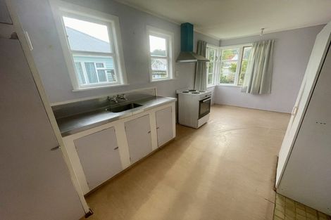 Photo of property in 21 Hunter Street, Taita, Lower Hutt, 5011