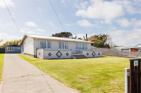 Photo of property in 1938 Parewanui Road, Parewanui, Bulls, 4894