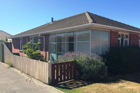 Photo of property in 14 Shaftesbury Street, Avonhead, Christchurch, 8042