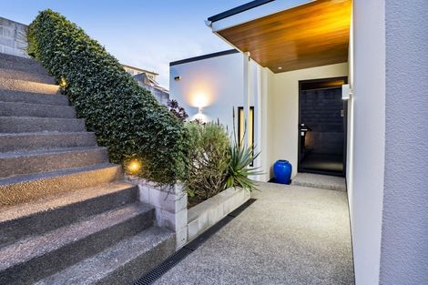 Photo of property in 30 Bayly Road, Moturoa, New Plymouth, 4310