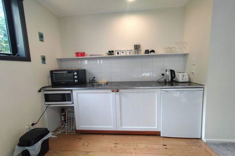 Photo of property in 261 Karaka Bay Road, Karaka Bays, Wellington, 6022