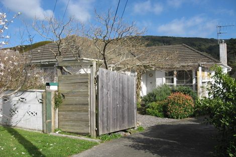 Photo of property in 88 Wood Street, Wainuiomata, Lower Hutt, 5014