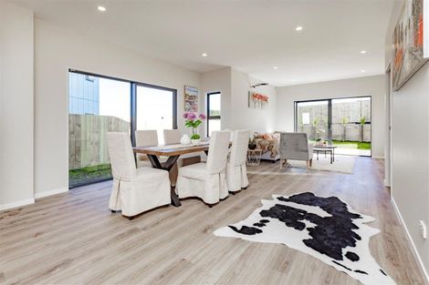 Photo of property in 10b Kotahitanga Street, Papakura, 2110