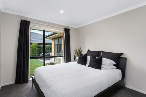 Photo of property in 16 Prebblewood Drive, Prebbleton, 7604