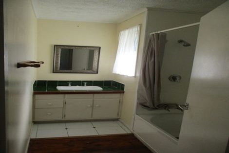 Photo of property in 76 Helena Street, Massey, Auckland, 0614