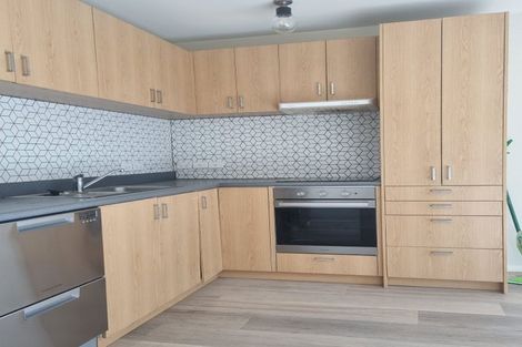 Photo of property in Pirie Street Townhouses, 35u2 Pirie Street, Mount Victoria, Wellington, 6011