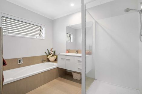 Photo of property in 5a Westland Road, Tuakau, 2121