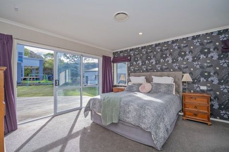 Photo of property in 6 Pa Road, Hahei, Whitianga, 3591