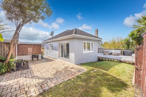Photo of property in 122 Maeroa Road, Maeroa, Hamilton, 3200