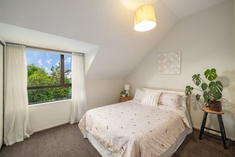 Photo of property in 37b Highland Place, Avonhead, Christchurch, 8042