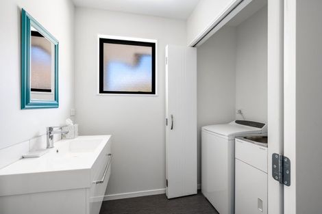 Photo of property in 65 Kelliher Drive, Wanaka, 9305