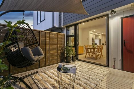 Photo of property in 7 Sacred Kingfisher Road, Hobsonville, Auckland, 0616