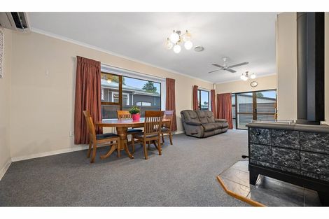 Photo of property in 33 Dacre Street, Linwood, Christchurch, 8062