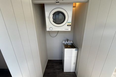 Photo of property in 11 Bristol Crescent, Roslyn, Palmerston North, 4414