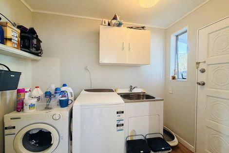 Photo of property in 8 Kaitawa Crescent, Paraparaumu, 5032