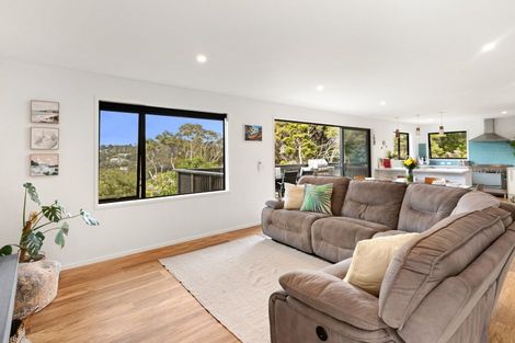 Photo of property in 8 Island View Close, Paihia, 0200