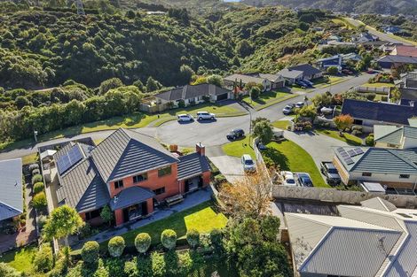 Photo of property in 17 Garrett Place, Riverstone Terraces, Upper Hutt, 5018
