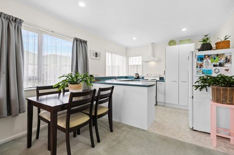 Photo of property in Miramar Villas, 22/3u Byron Street, Miramar, Wellington, 6022