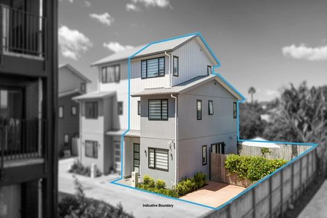 Photo of property in 26 Eileen Newey Place, Henderson, Auckland, 0612