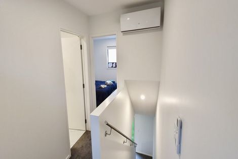 Photo of property in 7/22 Yeovil Road, Te Atatu Peninsula, Auckland, 0610