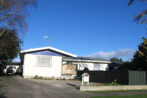 Photo of property in 73 Apollo Parade, Milson, Palmerston North, 4414