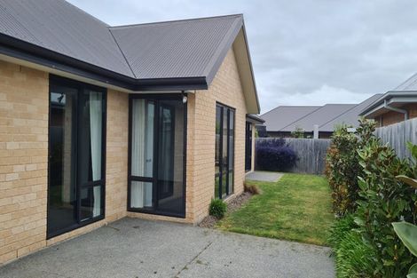 Photo of property in 49 Acacia Avenue, Rangiora, 7400