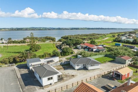 Photo of property in 16 Ruawai Wharf Road, Ruawai, 0530