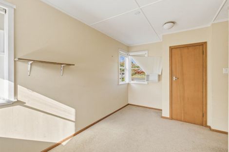 Photo of property in 9 Rangatira Road, Hunterville, 4730
