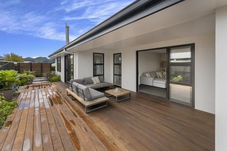 Photo of property in 11 Huntaway Close, Stoke, Nelson, 7011