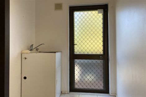 Photo of property in 8a Croydon Road, New Lynn, Auckland, 0600