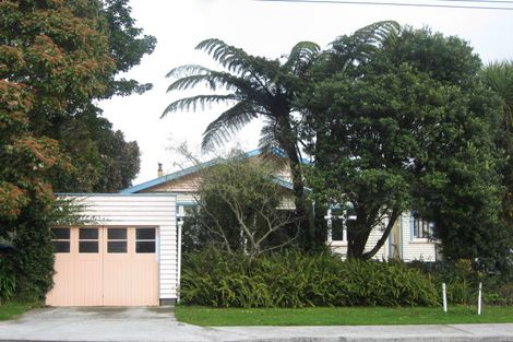 Photo of property in 4 Hursthouse Street, Vogeltown, New Plymouth, 4310