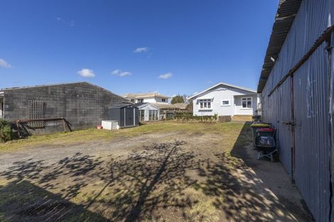 Photo of property in 15 Ngahere Street, Inglewood, 4330