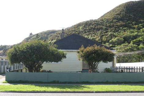 Photo of property in 13 Kowhai Street, Naenae, Lower Hutt, 5011