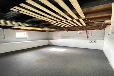 Photo of property in 33 Peach Road, Glenfield, Auckland, 0629