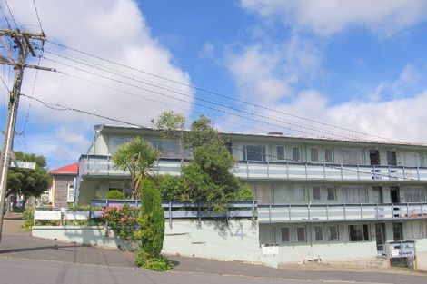 Photo of property in 10/4u Derby Street, Mount Victoria, Wellington, 6011