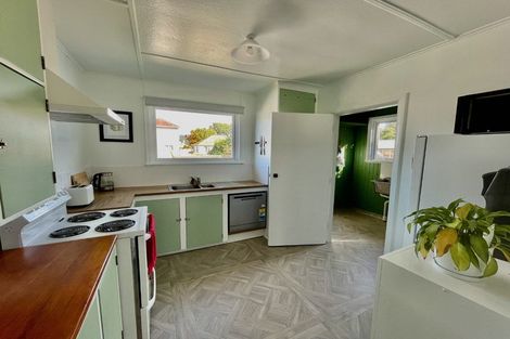 Photo of property in 59 Hewer Crescent, Naenae, Lower Hutt, 5011