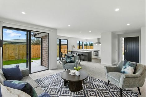 Photo of property in 21a Weraroa Road, Levin, 5510