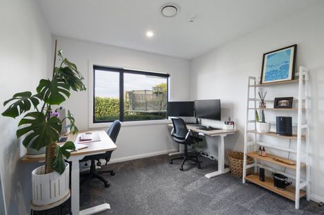 Photo of property in 36 Freedom Drive, Kelvin Grove, Palmerston North, 4414