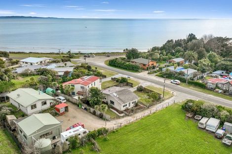 Photo of property in 5 Selwyn Street, Pohara, Takaka, 7183