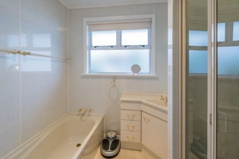 Photo of property in 628/628a Queen Street East, Levin, 5510