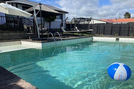 Photo of property in 9 Esmeralda Street, Welcome Bay, Tauranga, 3112