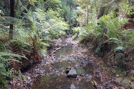 Photo of property in 114 Hay Road, Helena Bay, Hikurangi, 0184