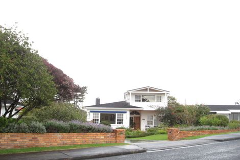 Photo of property in 70 Marine Parade, Mellons Bay, Auckland, 2014