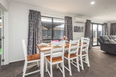 Photo of property in 19 Broadway Parade, Rolleston, 7615