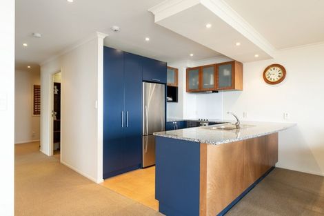 Photo of property in 308/178 Marine Parade, Mount Maunganui, 3116