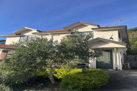 Photo of property in 77a Woodhouse Avenue, Karori, Wellington, 6012