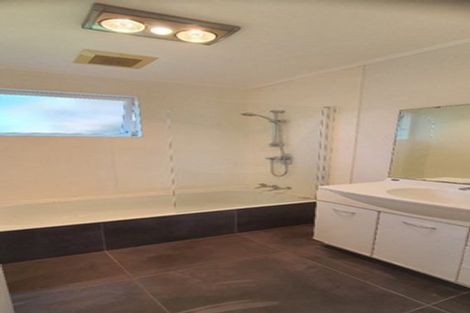 Photo of property in 5 Mcphail Street, Birkdale, Auckland, 0626