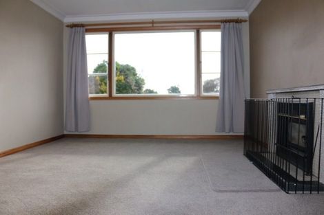 Photo of property in 16 Glen Place, Awapuni, Palmerston North, 4412