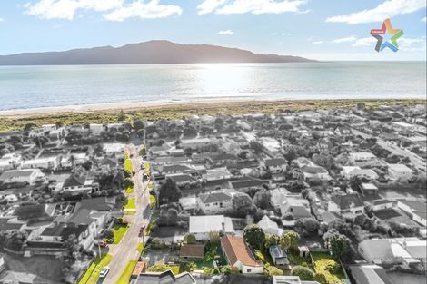 Photo of property in 17 Nathan Avenue, Paraparaumu Beach, Paraparaumu, 5032