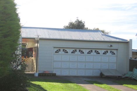 Photo of property in 2 Rangeview Place, Feilding, 4702
